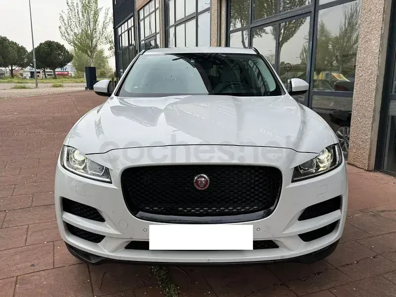 Usado Jaguar F-Pace Pure 300 CV (220 kW) 2017 Blanco SUV