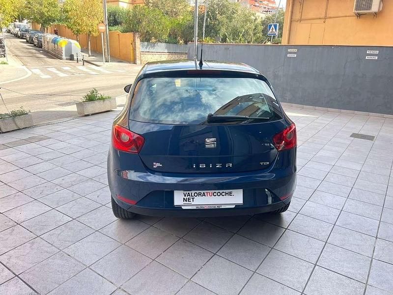 Usado Seat Ibiza Style 105 CV (77 kW) 2017 Azul Utilitario