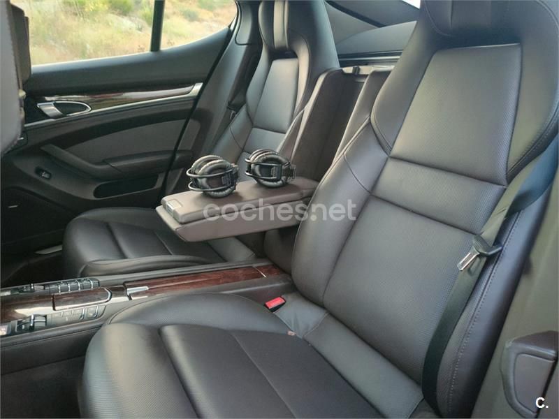 Usado Porsche Panamera Turbo 500 CV (367 kW) 2010 Negro Berlina