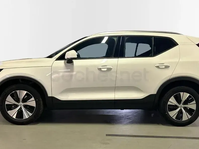 Nuevo Volvo XC40 Core 163 CV (119 kW) 2025 Blanco SUV