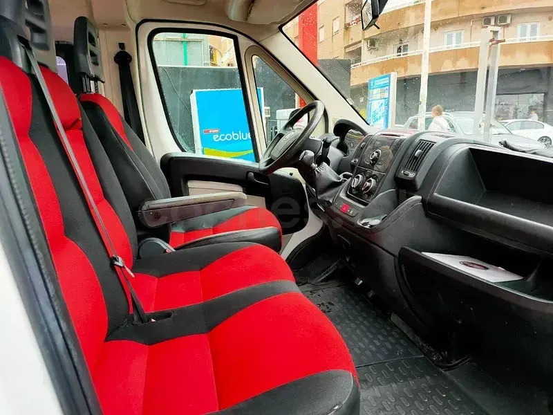 Usado Fiat Ducato 33 115 CV (84 kW) 2014 Blanco Van