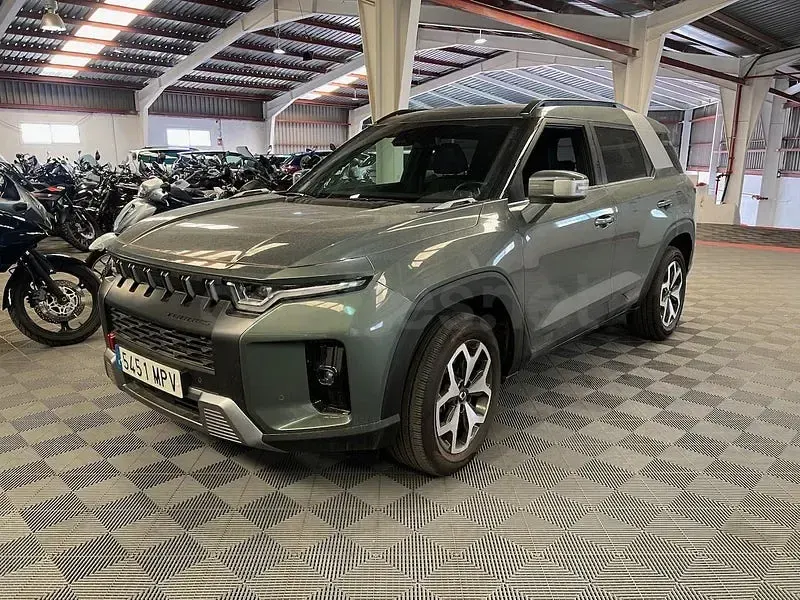Usado KGM Torres 163 CV (119 kW) 2024 Gris / plata SUV