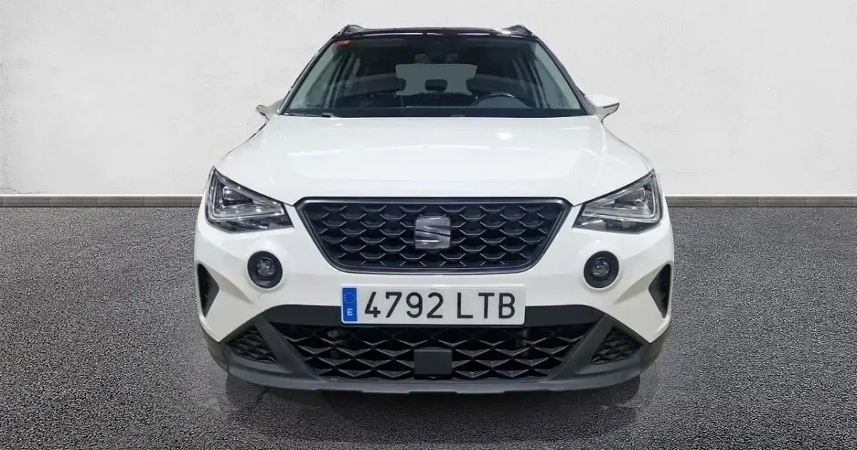 Usado Seat Arona Style Plus 110 CV (80 kW) 2021 SUV