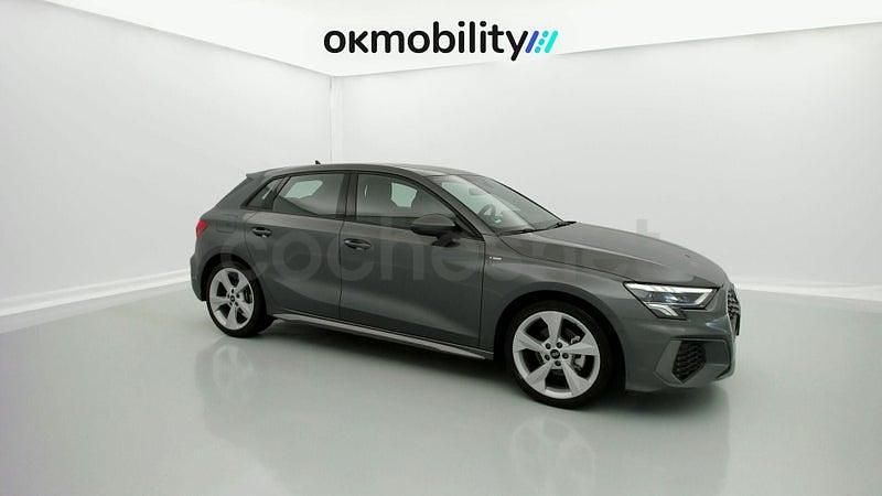 Usado Audi A3 S-Line 150 CV (110 kW) 2024 Gris / plata Berlina