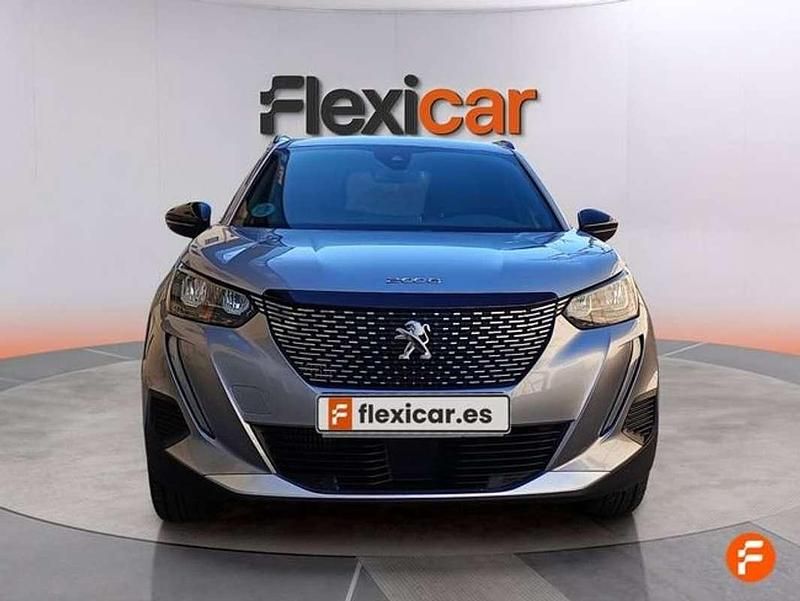 Usado Peugeot 2008 Allure 131 CV (96 kW) 2023 Gris SUV