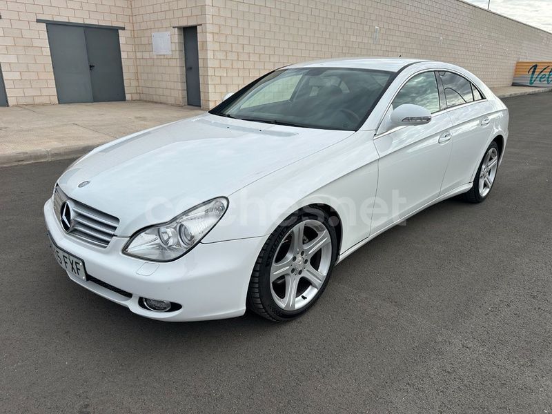 Usado Mercedes CLS320 224 CV (164 kW) 2007 Blanco Berlina