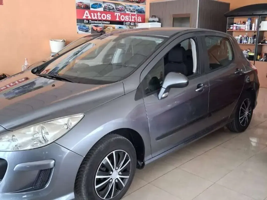 Usado Peugeot 308 120 CV (88 kW) 2009 Gris Utilitario