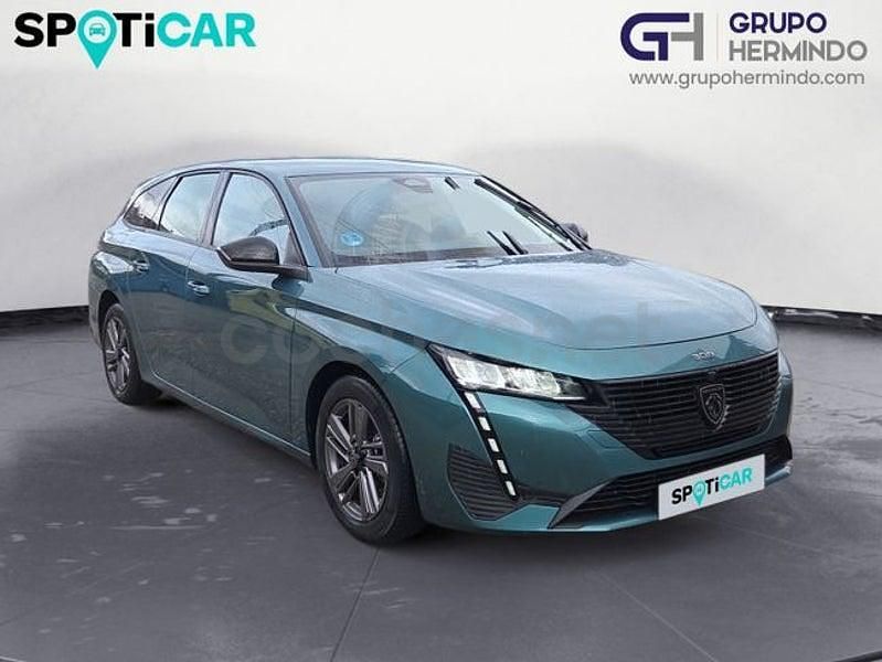 Usado Peugeot 308 130 CV (95 kW) 2022 Verde Familiar