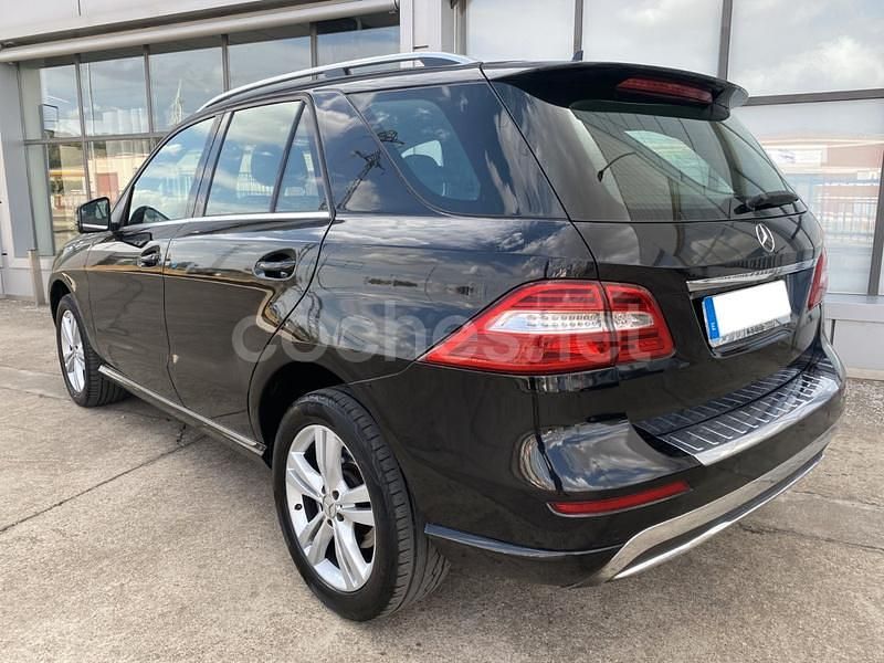 Usado Mercedes ML250 204 CV (150 kW) 2016 Negro SUV