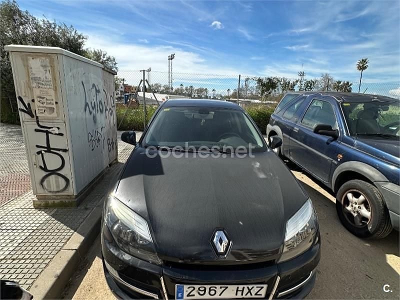 Usado Renault Laguna III Dynamique 110 CV (80 kW) 2014 Negro Berlina
