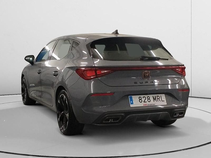 Usado Cupra Leon 150 CV (110 kW) 2023 Negro