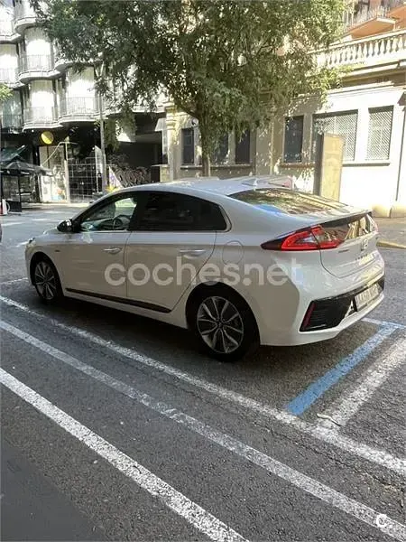 Usado Hyundai Ioniq 141 CV (103 kW) 2018 Blanco Utilitario