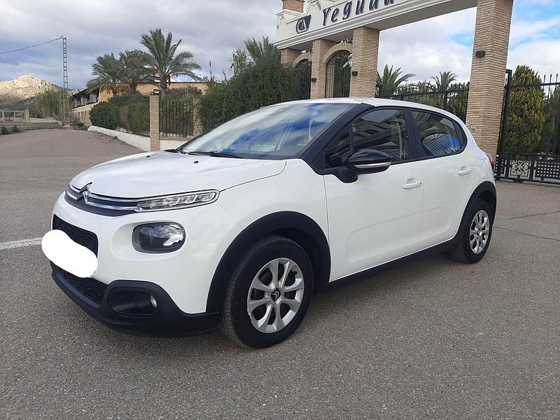 Usado Citroën C3 Feel 99 CV (72 kW) 2019 Blanco Utilitario
