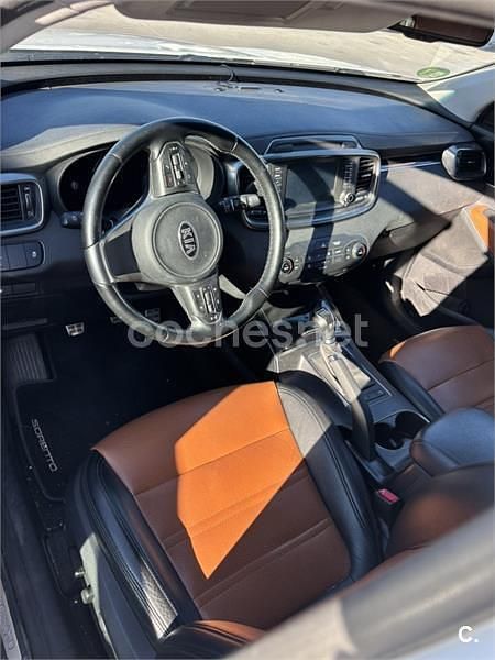 Blanco Usado 2015 Kia Sorento SUV | 15.950 € (Precio justo) - Imagen 1/4