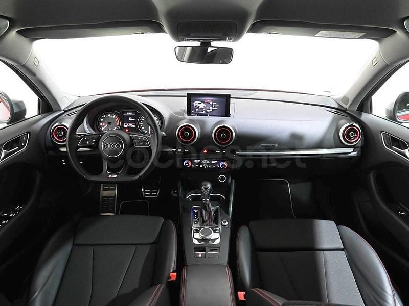 Usado Audi A3 Comfort 310 CV (228 kW) 2017 Rojo Berlina