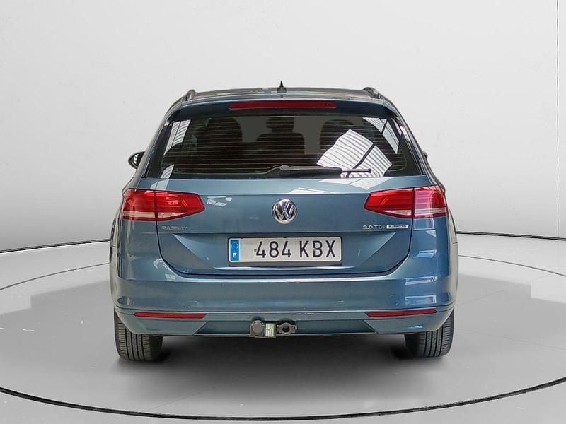 Käytetty VW Passat Edition 150 HP (110 kW) 2017 Sininen Farmari