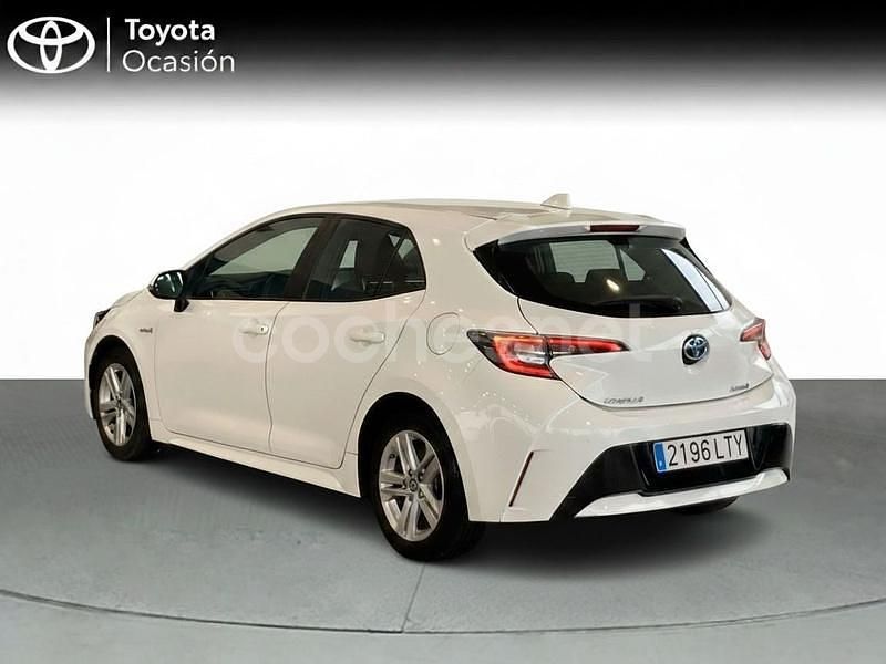 Usado Toyota Corolla Active 122 CV (89 kW) 2021 Blanco Berlina