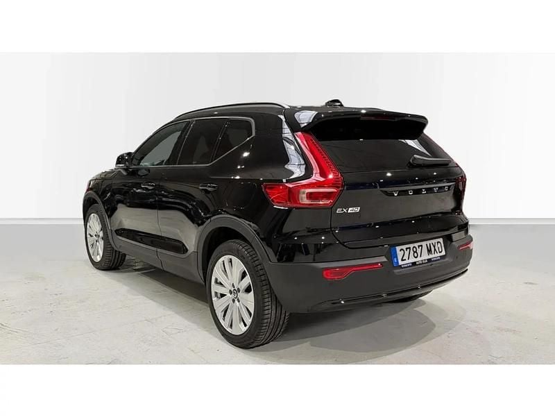Begagnad Volvo EX40 Core 175 kW (238 HK) 2024 Svart SUV
