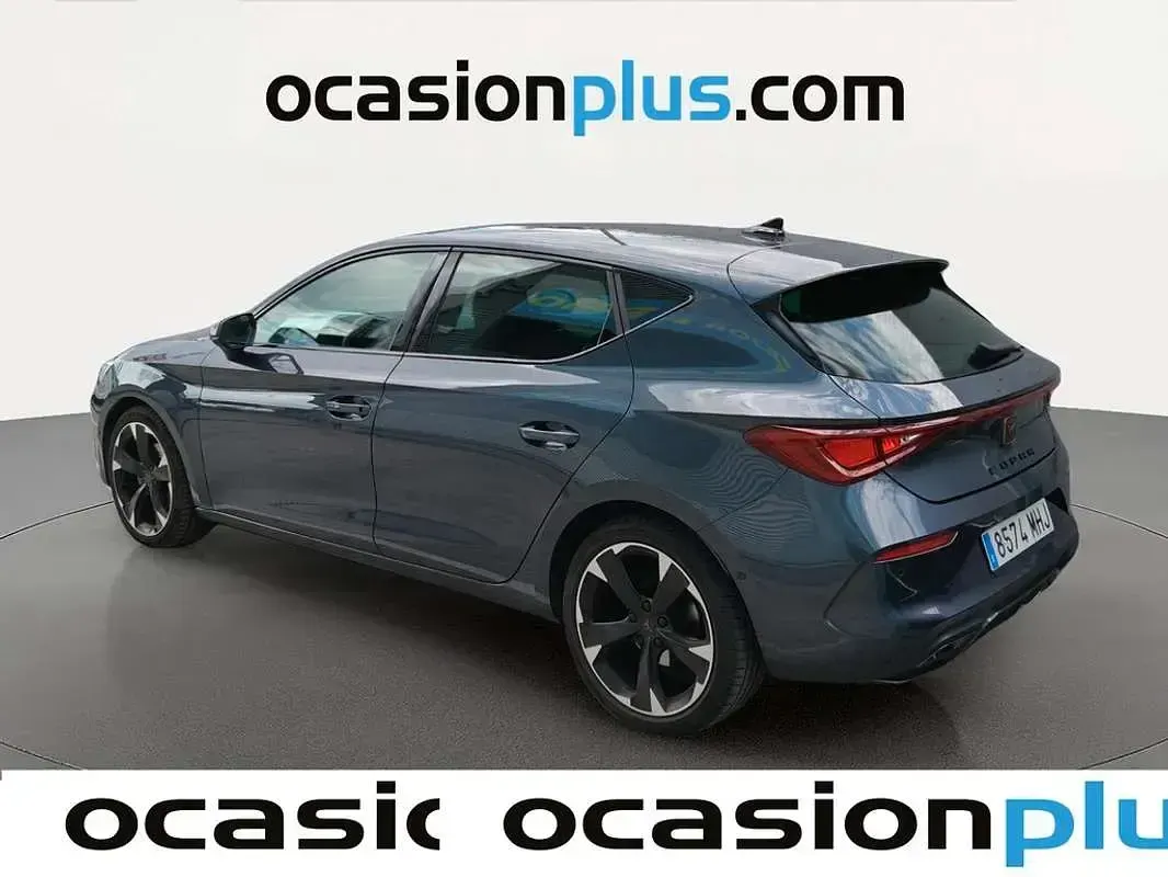 Usado Cupra Leon 150 CV (110 kW) 2023 Gris Utilitario