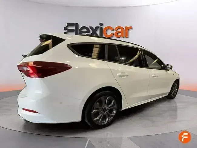 Usado Ford Focus ST-Line 155 CV (114 kW) 2023 Blanco