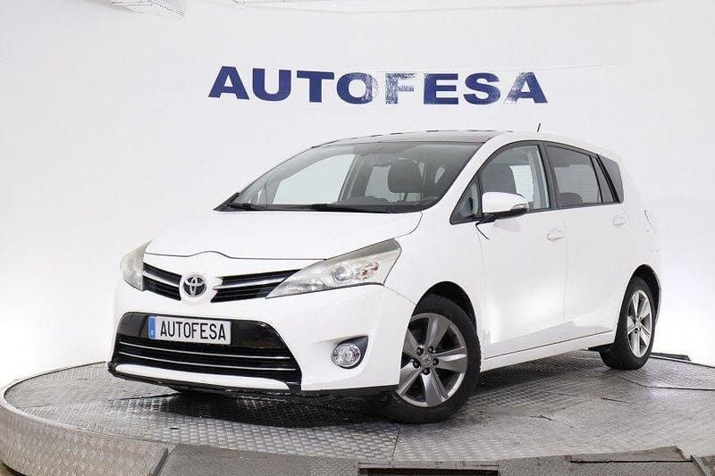 Usado Toyota Verso Advance 132 CV (97 kW) 2014 Blanco Monovolumen