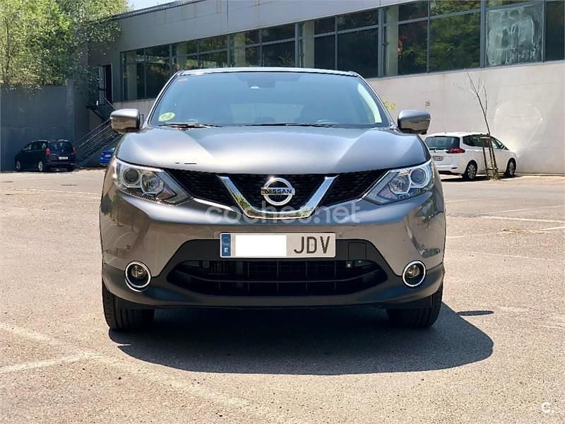 Gris / plata Usado 2015 Nissan Qashqai Tekna SUV | 9550 € (Super precio) - Imagen 1/4
