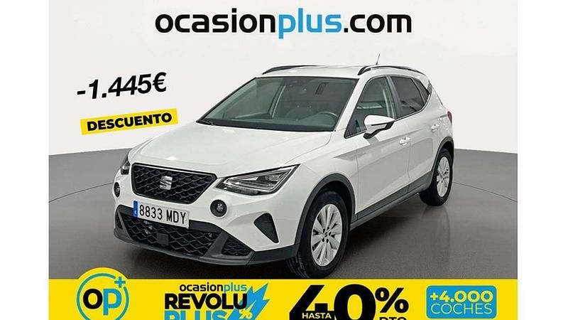 Usado Seat Arona Style 110 CV (80 kW) 2023 Blanco SUV