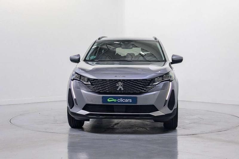 Usado Peugeot 5008 Style 131 CV (96 kW) 2021 Plateado SUV