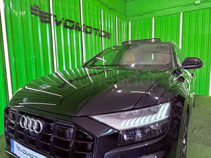 Usado Audi SQ8 435 CV (319 kW) 2020 Negro SUV