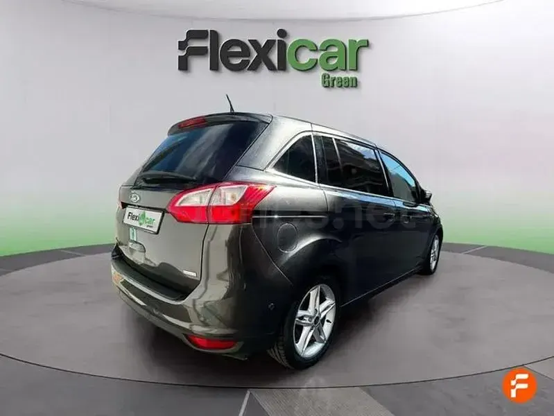 Usado Ford Grand C-Max Titanium 125 CV (91 kW) 2017 Gris / plata Monovolumen