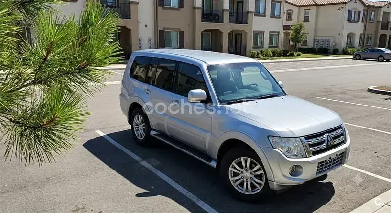 Usado Mitsubishi Montero Motion 200 CV (147 kW) 2011 Gris / plata SUV