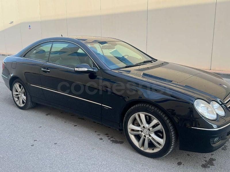 Usado Mercedes CLK320 Avantgarde 224 CV (164 kW) 2007 Negro Coupe