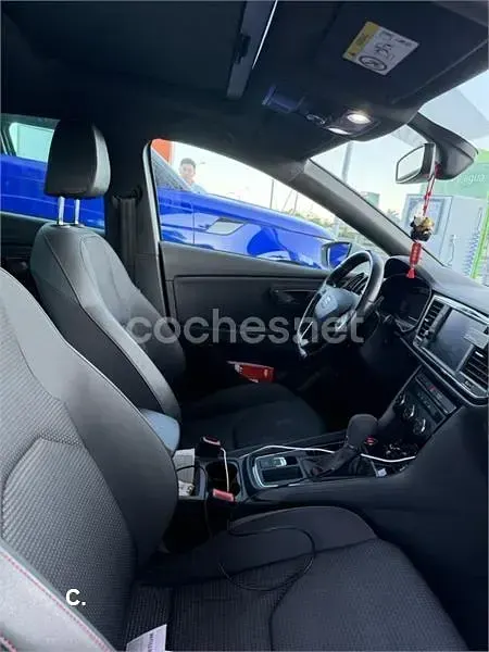 Usado Seat Leon FR 190 CV (139 kW) 2019 Blanco Berlina