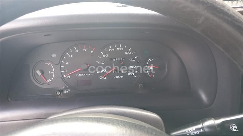 Verde Usado 1997 Ssangyong (KGM) Korando SUV | 5400 € - Imagen 1/1