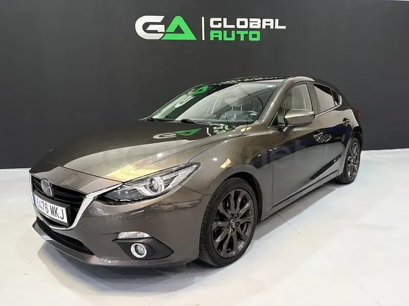 Usado Mazda 3 Luxury 150 CV (110 kW) 2014 Marrón Berlina