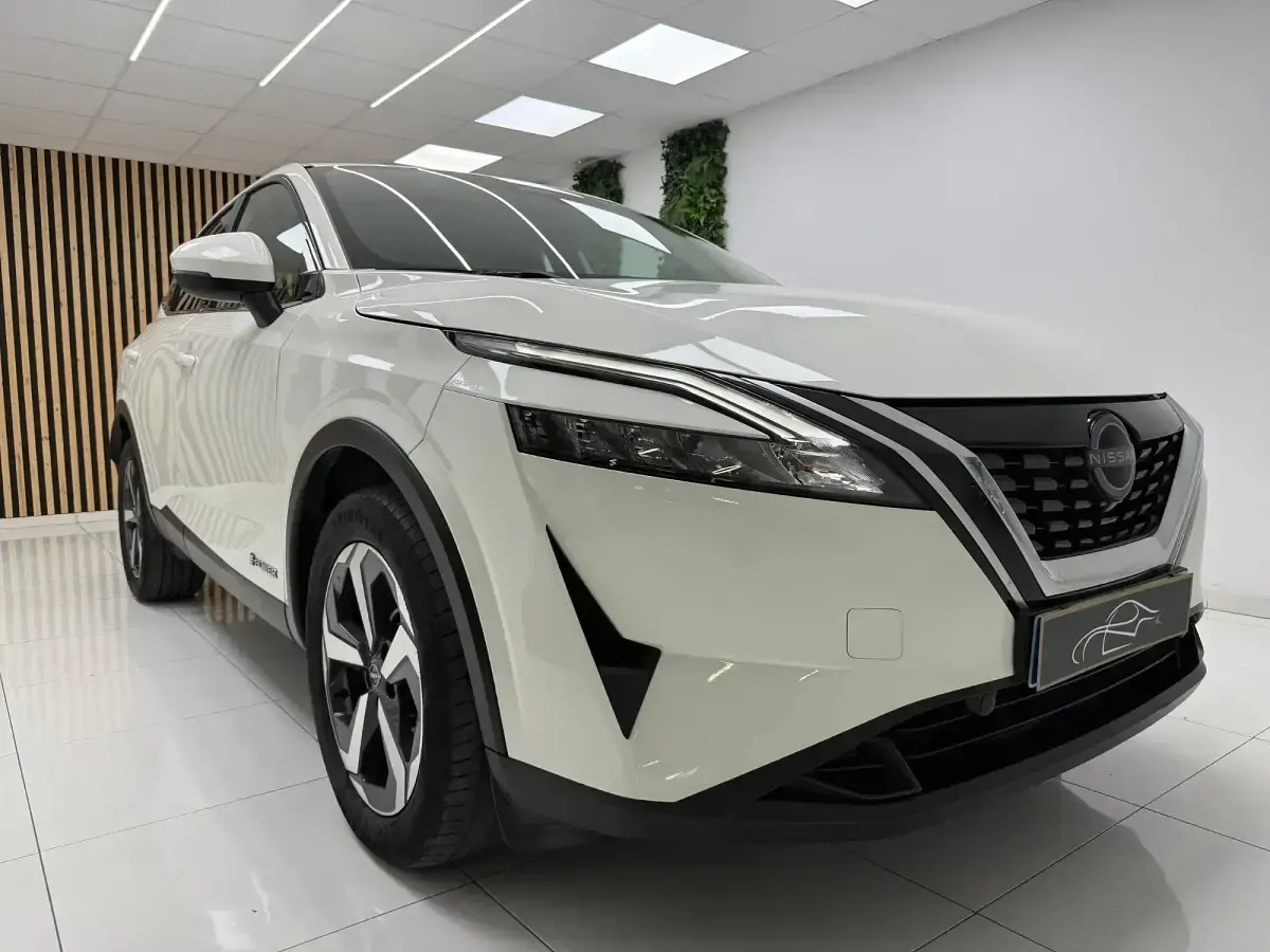 Usado Nissan Qashqai Acenta 190 CV (139 kW) 2024 Blanco SUV