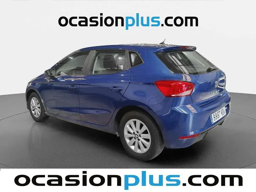 Usado Seat Ibiza Style 80 CV (58 kW) 2018 Azul Utilitario