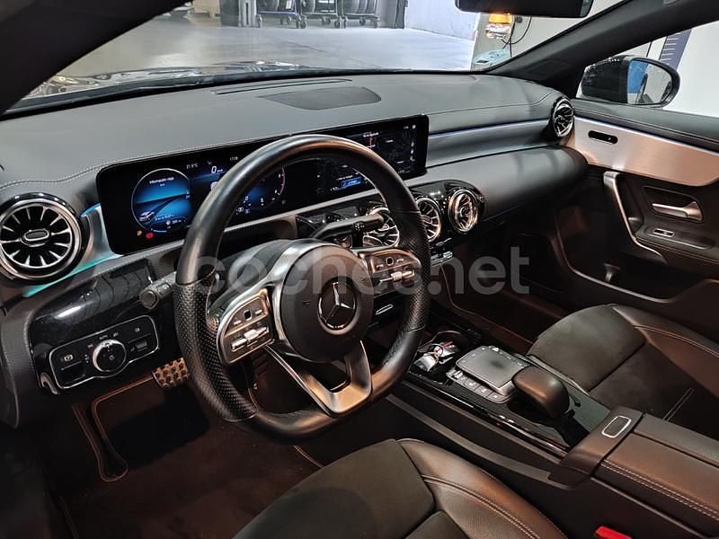 Usado Mercedes CLA200 Shooting Brake 150 CV (110 kW) 2021 Negro Familiar