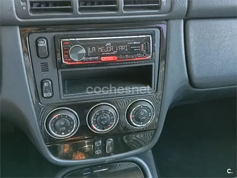 Usado Mercedes ML270 Edition 163 CV (119 kW) 2004 Gris / plata SUV