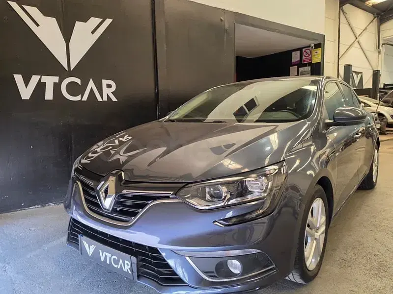 Usado Renault Mégane Business 116 CV (85 kW) 2020 Azul Berlina