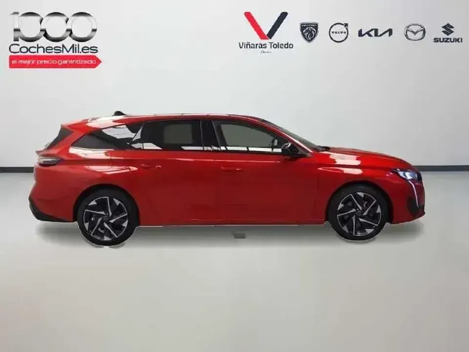 Usado Peugeot 308 SW Allure 130 CV (95 kW) 2024 Rojo Familiar