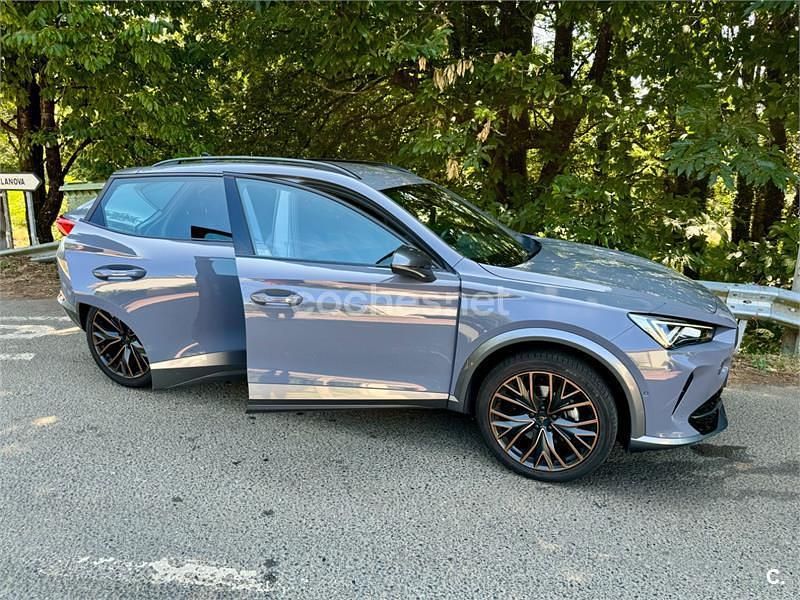 Usado Cupra Formentor 150 CV (110 kW) 2022 Gris / plata SUV