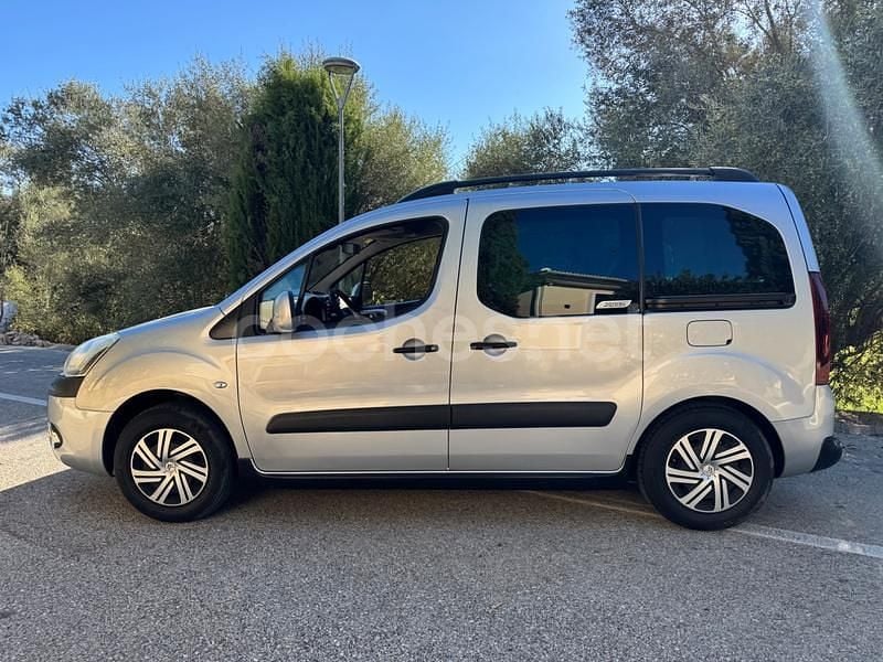 Usado Citroën Berlingo XTR 92 CV (67 kW) 2014 Gris / plata Monovolumen