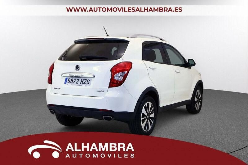 Usado Ssangyong (KGM) Korando Limited 175 CV (128 kW) 2014 Blanco SUV