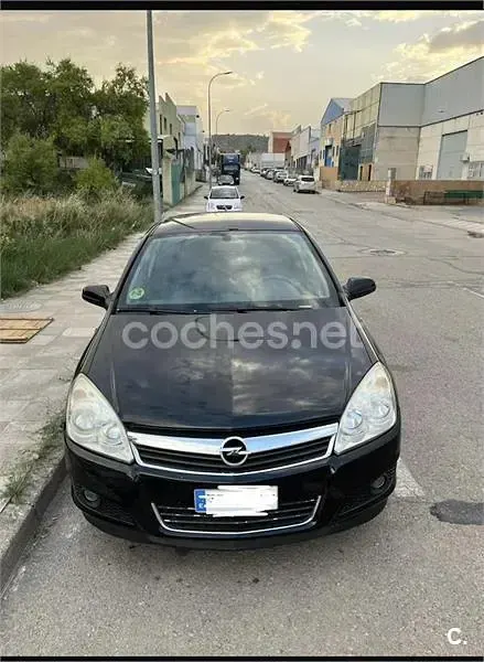 Usado Opel Astra Enjoy 100 CV (73 kW) 2007 Negro Berlina