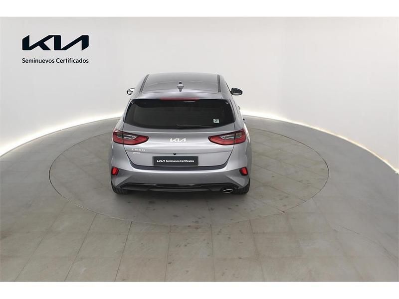 Usado Kia Ceed 101 CV (74 kW) 2025 Gris plata Utilitario
