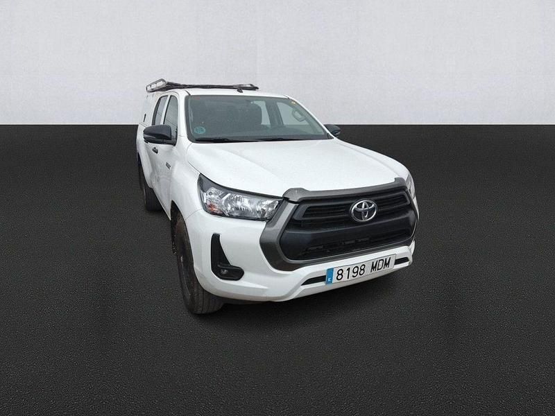 Usado Toyota HiLux 150 CV (110 kW) 2023 Blanco Pickup/Camioneta