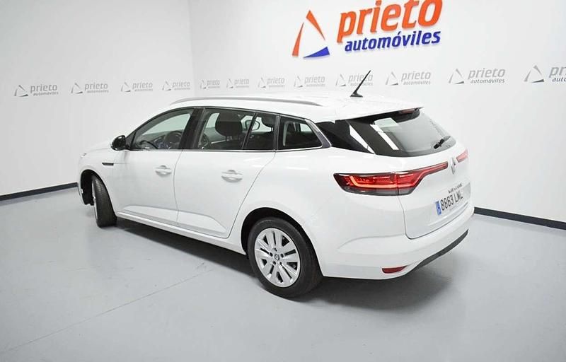 Usado Renault Mégane GrandTour Business 116 CV (85 kW) 2021 Blanco Familiar