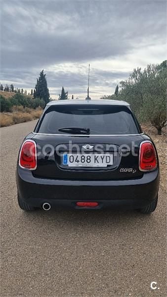 Usado Mini Cooper D 116 CV (85 kW) 2019 Negro Utilitario