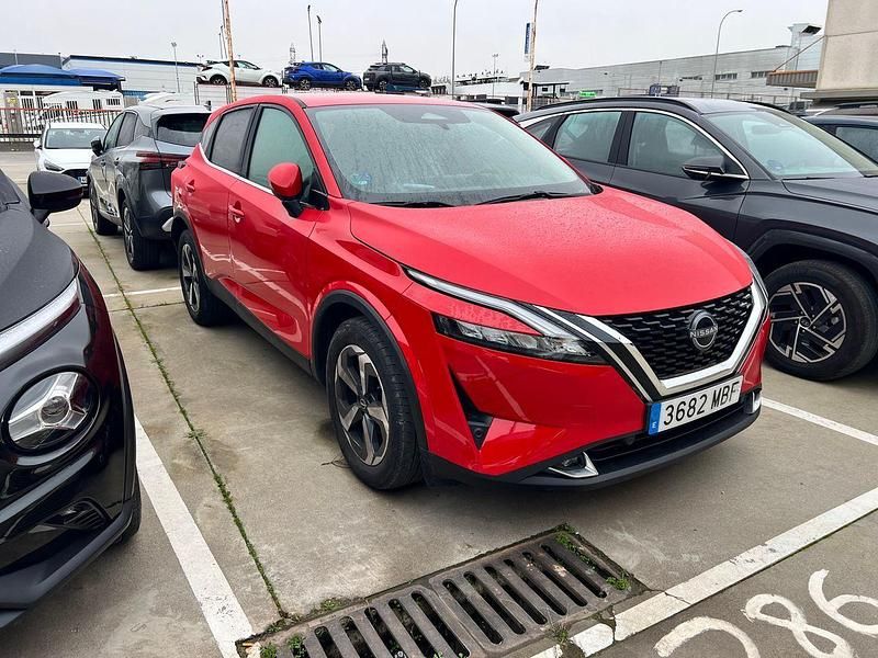 Usado Nissan Qashqai N-Connecta 158 CV (116 kW) 2022 Rojo SUV
